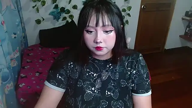 Snapshot of litlle_cat chatting on February 2, 2025, 4:59 am litlle cat online show from February 2, 2025, 4:59 am