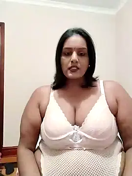 Snapshot of NWC4LYF chatting on September 21, 2025, 8:25 pm NWC4LYF online show from September 21, 2025, 8:25 pm