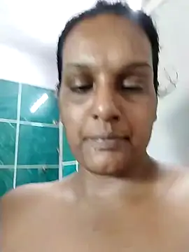 Snapshot of NWC4LYF chatting on December 5, 2025, 8:02 am NWC4LYF online show from December 5, 2025, 8:02 am