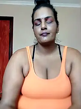 Snapshot of NWC4LYF chatting on November 18, 2025, 8:39 am NWC4LYF online show from November 18, 2025, 8:39 am