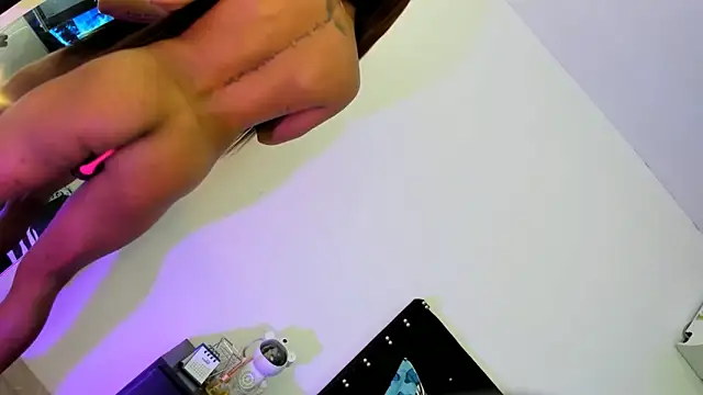 MistressMichell online show from February 7, 2026, 11:51 am