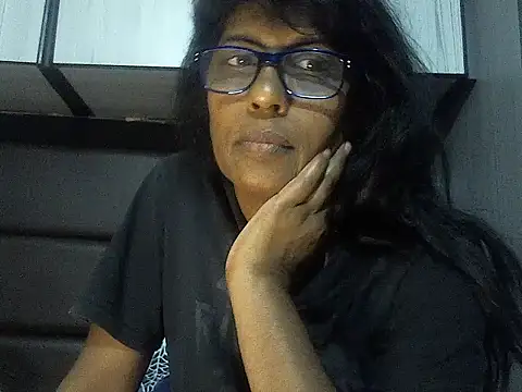 Snapshot of MsAttitude chatting on October 25, 2025, 3:56 pm MsAttitude online show from October 25, 2025, 3:56 pm