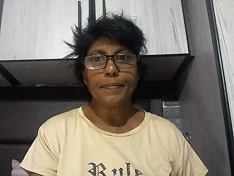 Snapshot of MsAttitude chatting on November 12, 2025, 7:12 am MsAttitude online show from November 12, 2025, 7:12 am