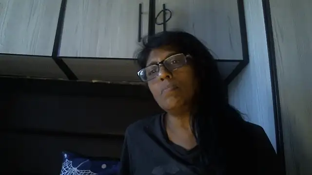 Snapshot of MsAttitude chatting on December 5, 2025, 7:51 am MsAttitude online show from December 5, 2025, 7:51 am