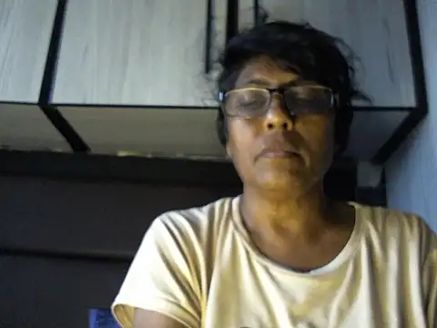 MsAttitude online show from April 4, 2026, 8:54 am