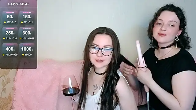  Bella Hix  online show from April 15, 2026, 11:27 am