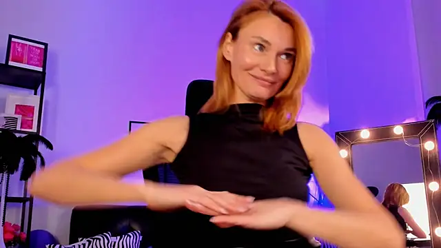 MistyBarnes online show from January 28, 2025, 2:42 pm