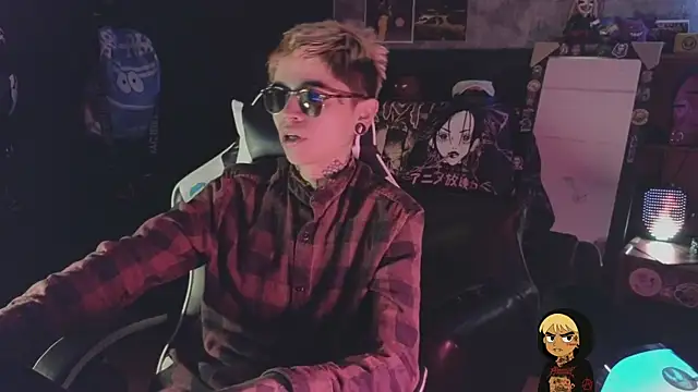 AcidMilo online show from June 18, 2026, 8:58 pm