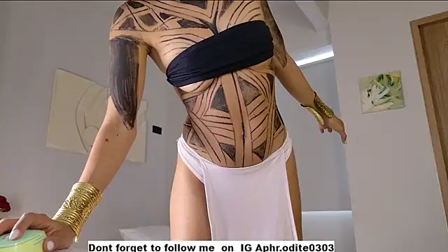 Nikol-JE online show from March 9, 2025, 4:55 pm