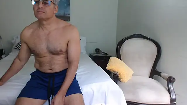 Daddyhot Alejo online show from September 19, 2025, 4:22 pm