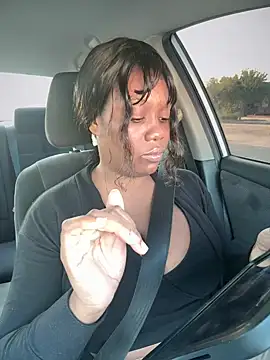 Snapshot of 1Topgyal chatting on September 12, 2025, 12:38 pm 1Topgyal online show from September 12, 2025, 12:38 pm