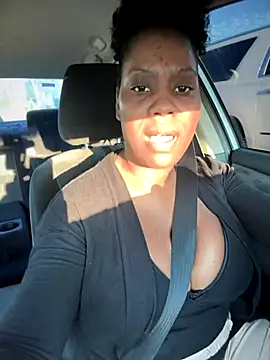 Snapshot of 1Topgyal chatting on October 1, 2025, 12:42 pm 1Topgyal online show from October 1, 2025, 12:42 pm