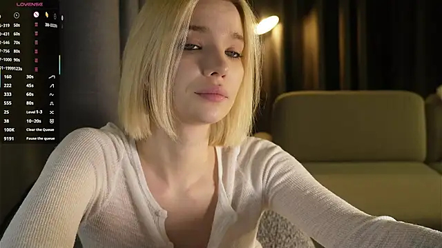 StasyGriffin online show from November 8, 2025, 11:36 am