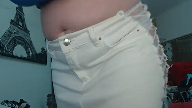 AnnaBellaLuckyXOXO online show from December 2, 2025, 12:18 pm