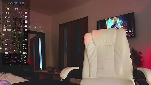 Snapshot of Juliette_Sunshine chatting on February 9, 2025, 4:36 am Juliette Sunshine online show from February 9, 2025, 4:36 am