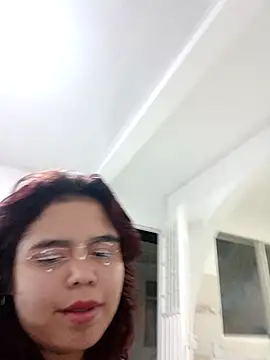 SabinaMerchetti online show from April 22, 2026, 3:46 am