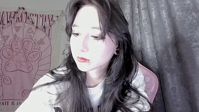 Holy420lolii online show from September 13, 2025, 4:40 pm