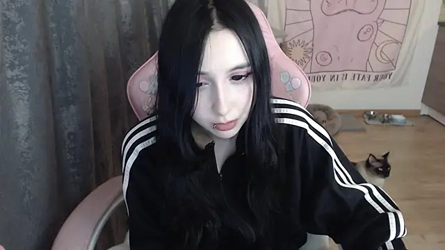 Holy420lolii online show from February 6, 2025, 8:45 pm