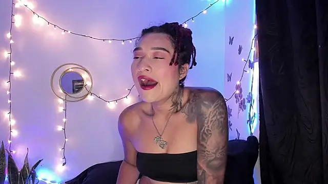 Snapshot of Eva_Lee_ chatting on February 13, 2025, 4:11 am Eva Lee online show from February 13, 2025, 4:11 am