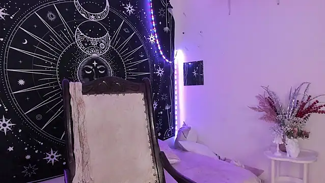 Eva Lee  online show from February 21, 2026, 8:38 am