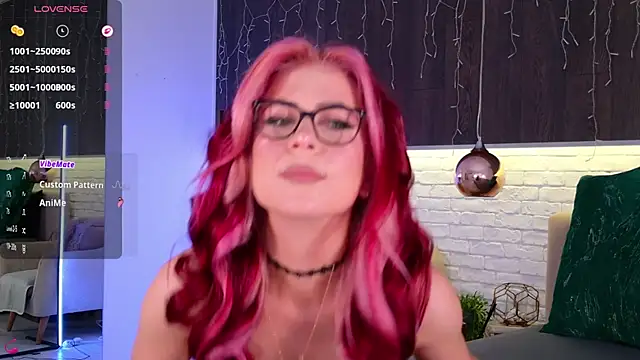 Snapshot of CindeFucknRella chatting on June 13, 2026, 5:27 am CindeFucknRella online show from June 13, 2026, 5:27 am