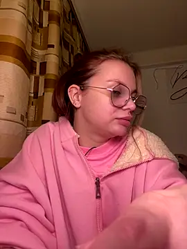 Snapshot of lovebellagrey chatting on January 6, 2026, 2:21 pm lovebellagrey online show from January 6, 2026, 2:21 pm