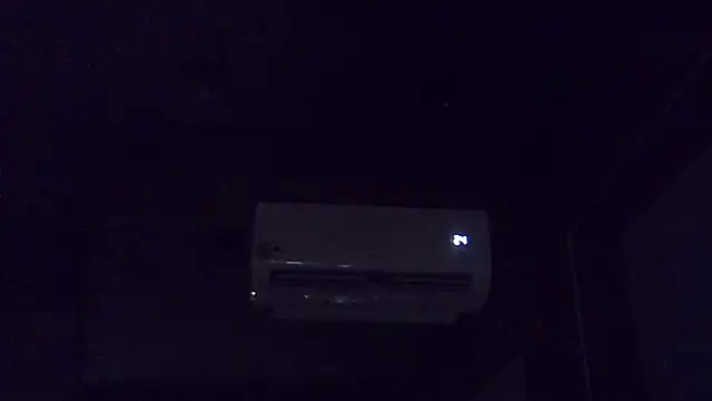 Skinny-Kitten online show from January 18, 2026, 6:44 pm