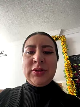 Snapshot of Abril_Luv chatting on October 1, 2025, 12:42 pm Abril Luv online show from October 1, 2025, 12:42 pm