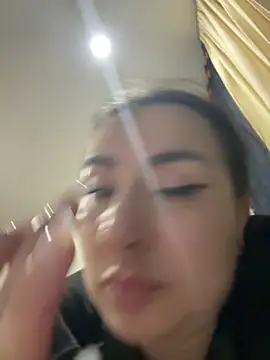 Snapshot of Abril_Luv chatting on November 15, 2025, 11:53 pm Abril Luv online show from November 15, 2025, 11:53 pm