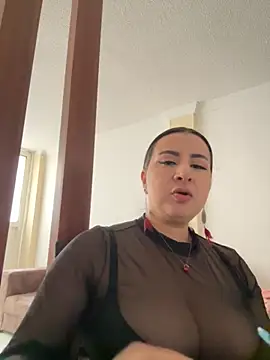 Snapshot of Abril_Luv chatting on November 6, 2025, 12:53 pm Abril Luv online show from November 6, 2025, 12:53 pm