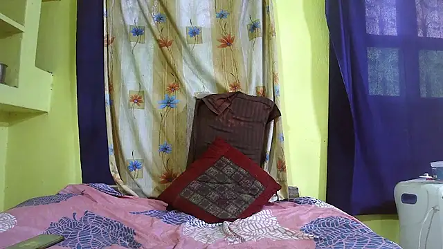 Cute boy2000 online show from January 25, 2025, 9:57 am