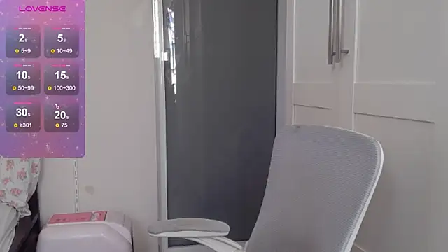 Snapshot of FluffyRainbowKity chatting on November 7, 2025, 11:04 am FluffyRainbowKity online show from November 7, 2025, 11:04 am