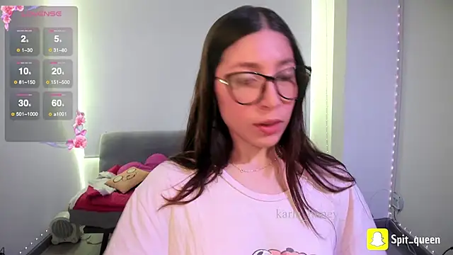 Snapshot of Spit_queen chatting on December 1, 2025, 8:53 pm Spit queen online show from December 1, 2025, 8:53 pm