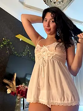 Tasty Nora online show from September 25, 2025, 6:41 am