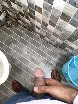 adicma123 online show from October 6, 2025, 8:37 am