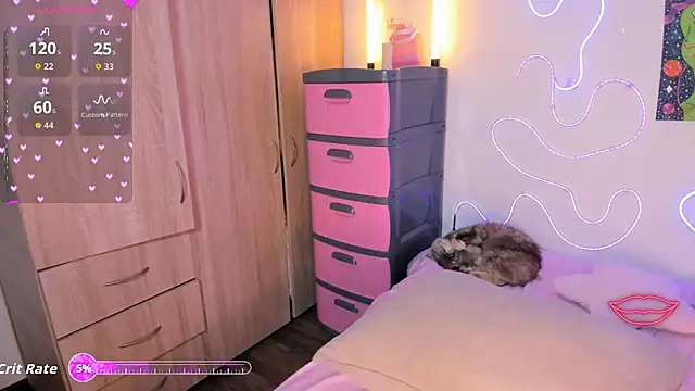Snapshot of Cinnamon_Meow chatting on July 24, 2026, 5:47 am Cinnamon Meow online show from July 24, 2026, 5:47 am