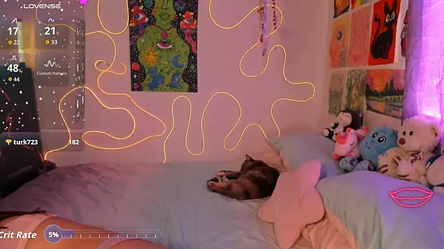 Cinnamon Meow online show from April 1, 2026, 6:27 pm