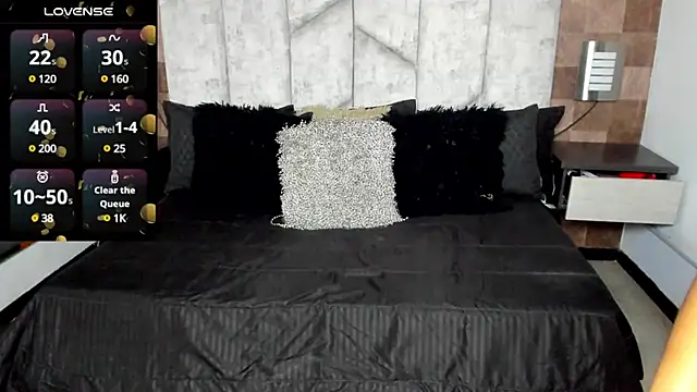 EmmaWillde online show from January 27, 2025, 2:24 pm