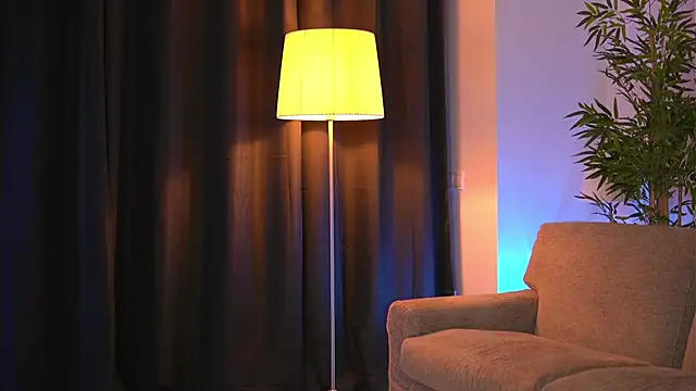 EllenKarter online show from October 5, 2025, 7:04 pm