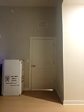 Snapshot of lofibunni chatting on March 8, 2026, 5:27 pm lofibunni online show from March 8, 2026, 5:27 pm