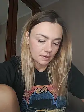 KrissSexi online show from November 1, 2025, 7:02 am