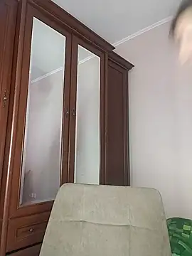 KrissSexi online show from October 15, 2025, 4:55 am