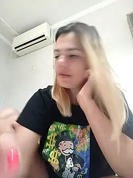 KrissSexi online show from October 2, 2025, 9:23 am