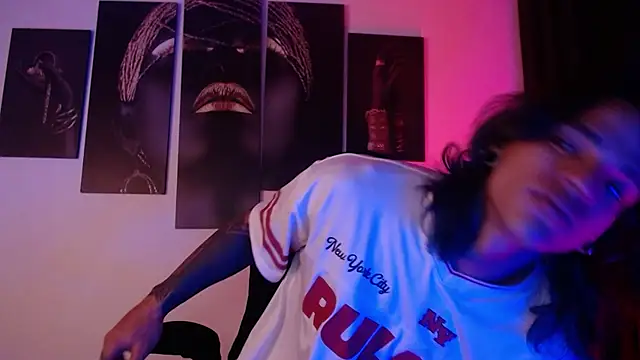 Snapshot of AlbertBernal69 chatting on November 14, 2025, 3:54 am AlbertBernal69 online show from November 14, 2025, 3:54 am