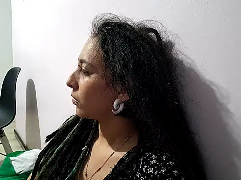 Snapshot of ORIANNA_BODMOD chatting on November 5, 2025, 11:30 pm ORIANNA BODMOD online show from November 5, 2025, 11:30 pm