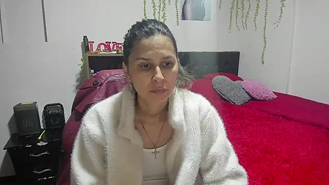 Snapshot of lauren_ashlee chatting on January 8, 2026, 2:45 pm lauren ashlee online show from January 8, 2026, 2:45 pm