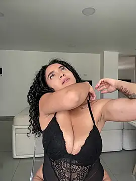 Mariecurl online show from March 11, 2026, 7:08 pm