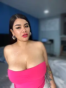 Snapshot of Insane_Issa chatting on February 13, 2025, 5:11 pm Insane Issa online show from February 13, 2025, 5:11 pm