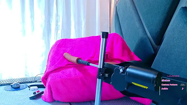 NathaxaLeans online show from March 7, 2026, 11:49 am