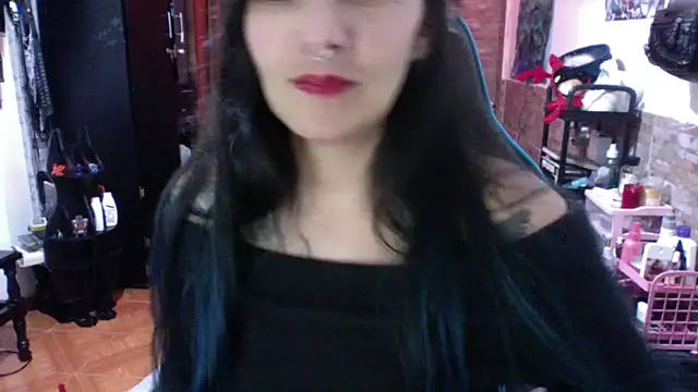 Snapshot of AngelaQueen_ chatting on November 22, 2025, 7:46 pm AngelaQueen online show from November 22, 2025, 7:46 pm